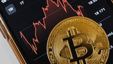 Bitcoin dominance shifts during altcoin market cycles guide